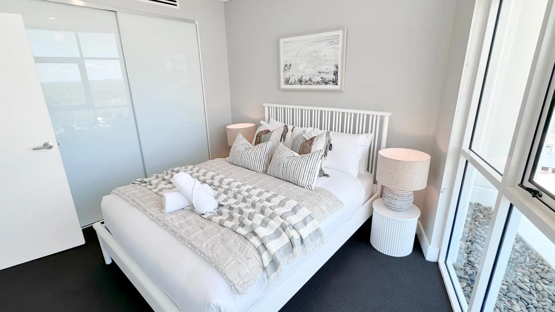 Apartment New 2 Level Coastal Luxe Penthouse With Rooftop Gold Coast