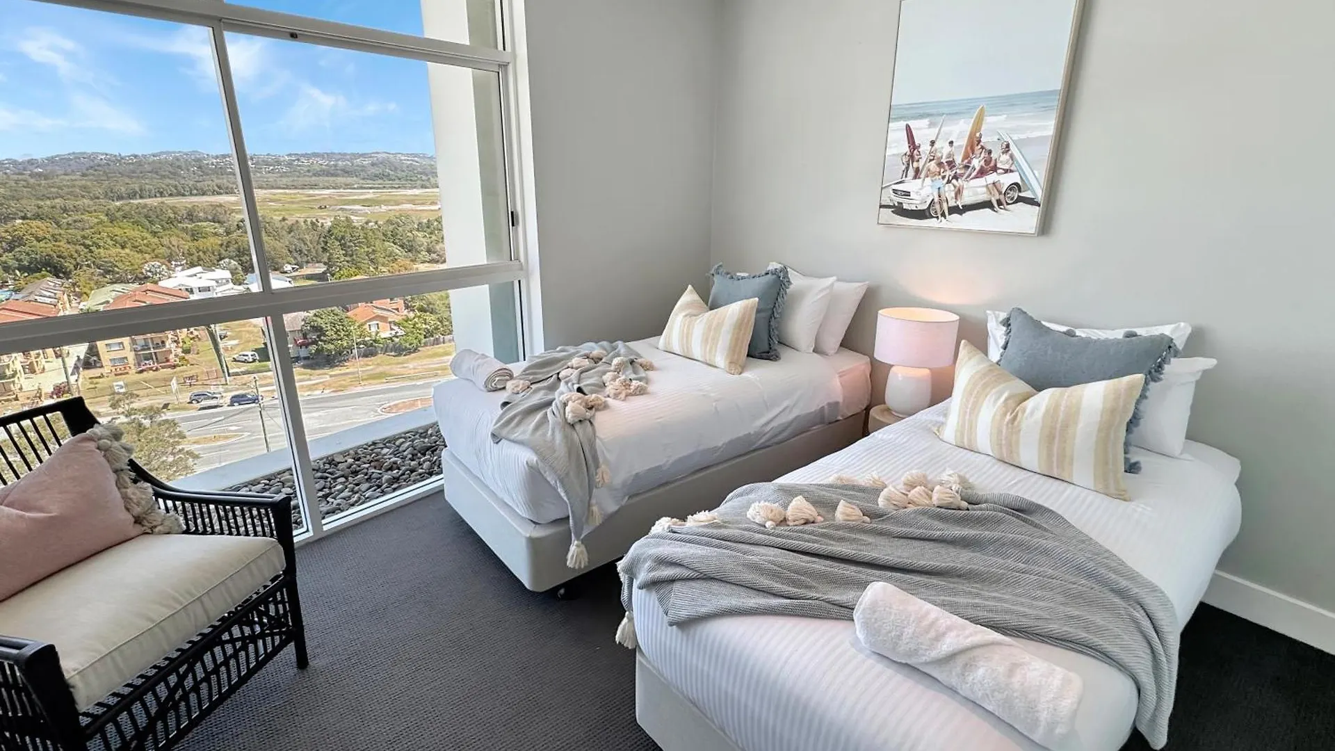 New 2 Level Coastal Luxe Penthouse With Rooftop Gold Coast Australia