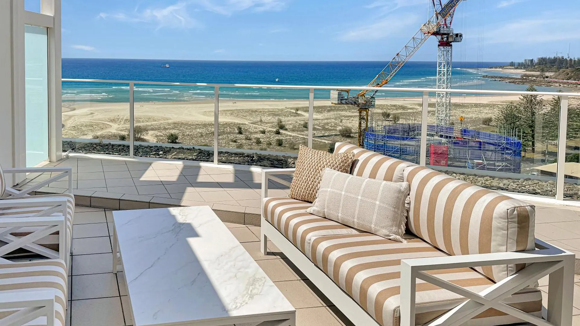 New 2 Level Coastal Luxe Penthouse With Rooftop Gold Coast 0*,  Australia