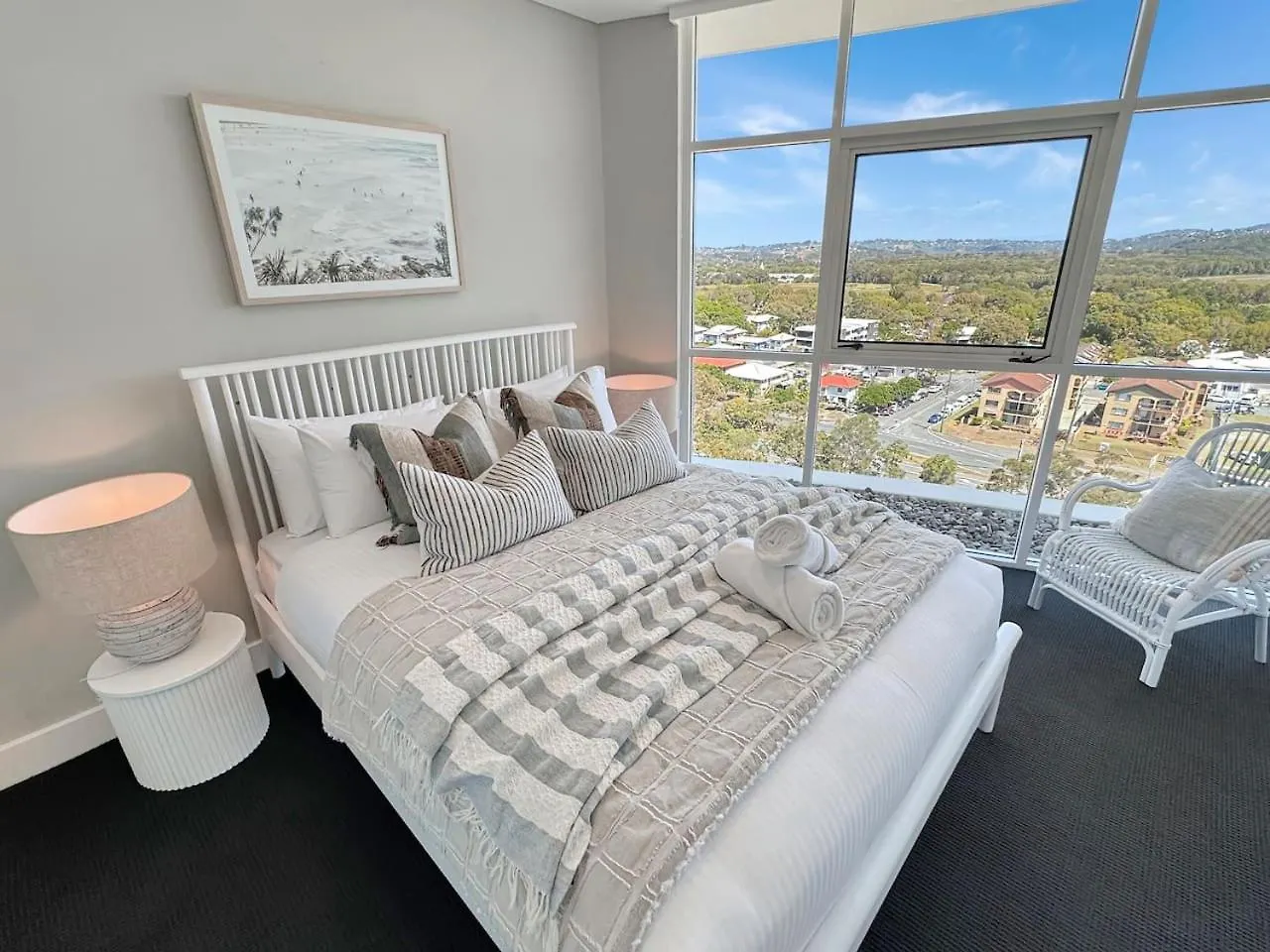 New 2 Level Coastal Luxe Penthouse With Rooftop Gold Coast Apartment