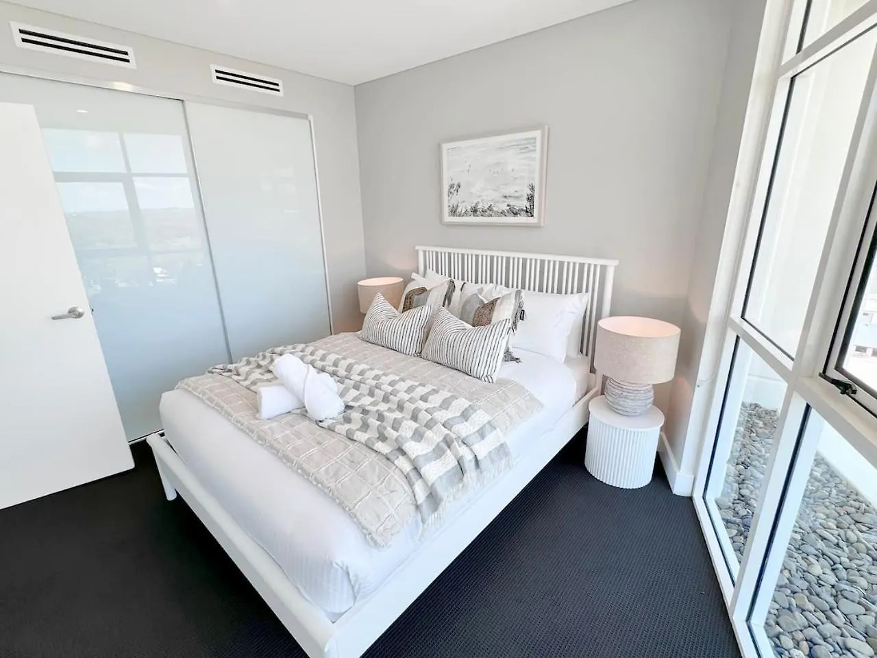 New 2 Level Coastal Luxe Penthouse With Rooftop Gold Coast