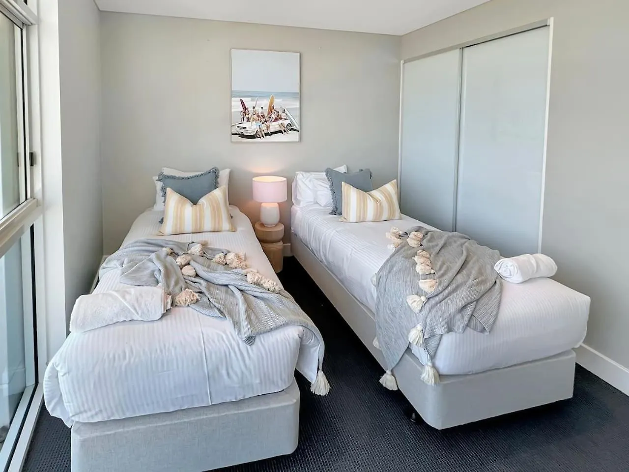 Apartment New 2 Level Coastal Luxe Penthouse With Rooftop Gold Coast