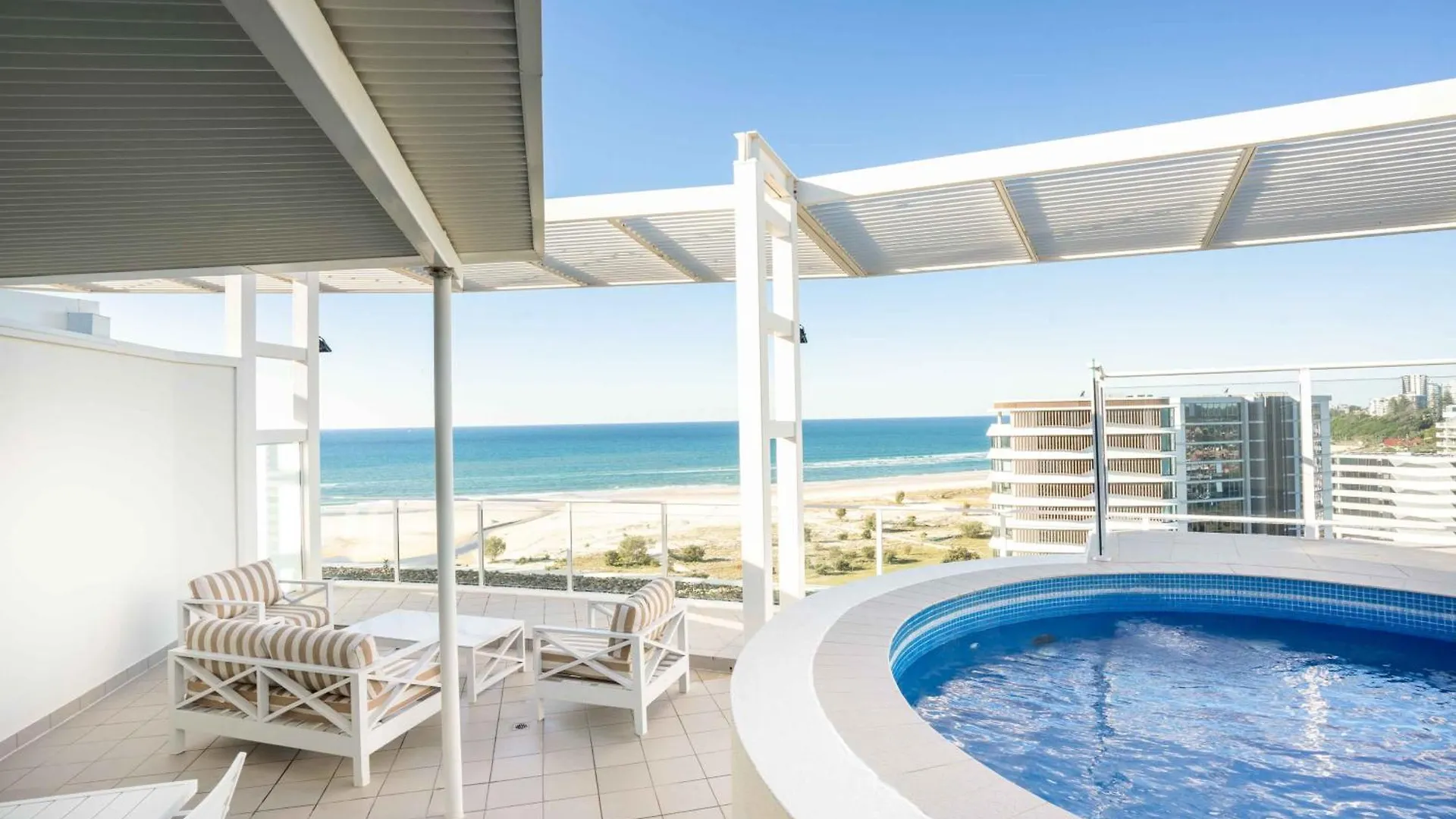 Coastal Penthouse 3Br Luxe Living Over Kirra Beach غولد كوست